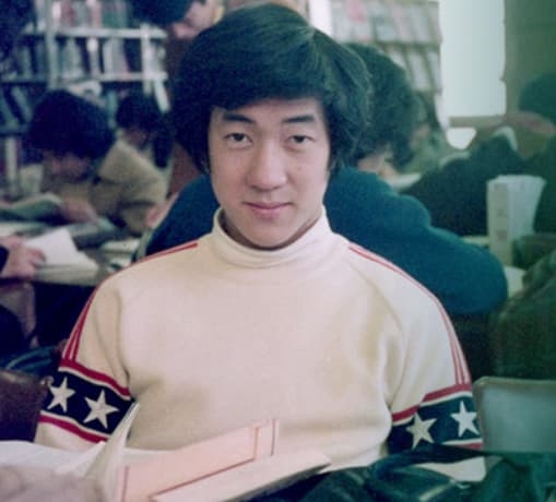 伊藤信太郎は超秀才！高校は偏差値75の慶応で海外留学で4か国語マスター！